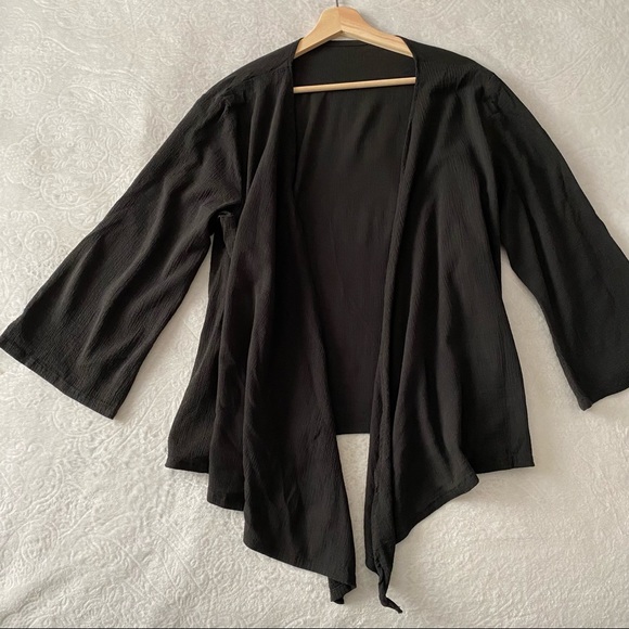 Black Flared Sleeve Tied Waist Top - Picture 3 of 9